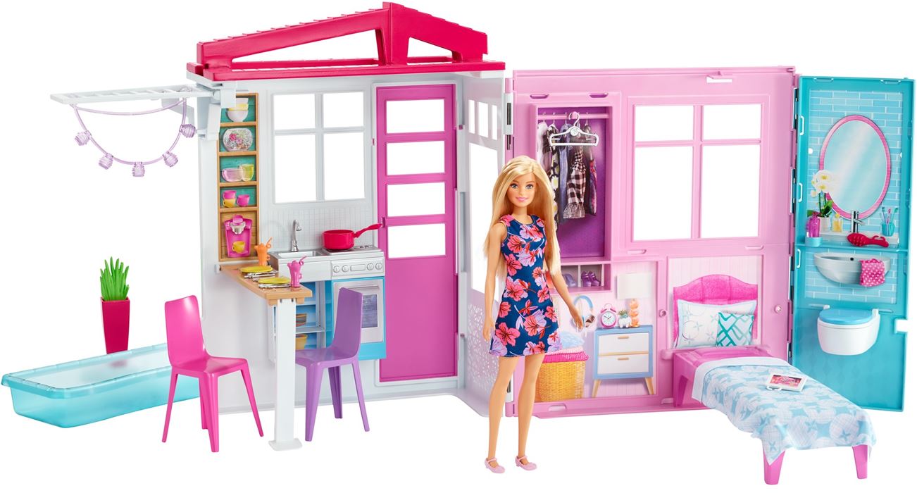 Colpia Doll House con bambola e mobili